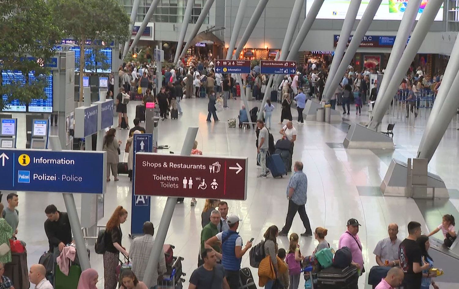 ساڵانە هەر تاکێکی ئەڵمانی زیاد لە دوو هەزار یۆرۆ بیمە دەدات