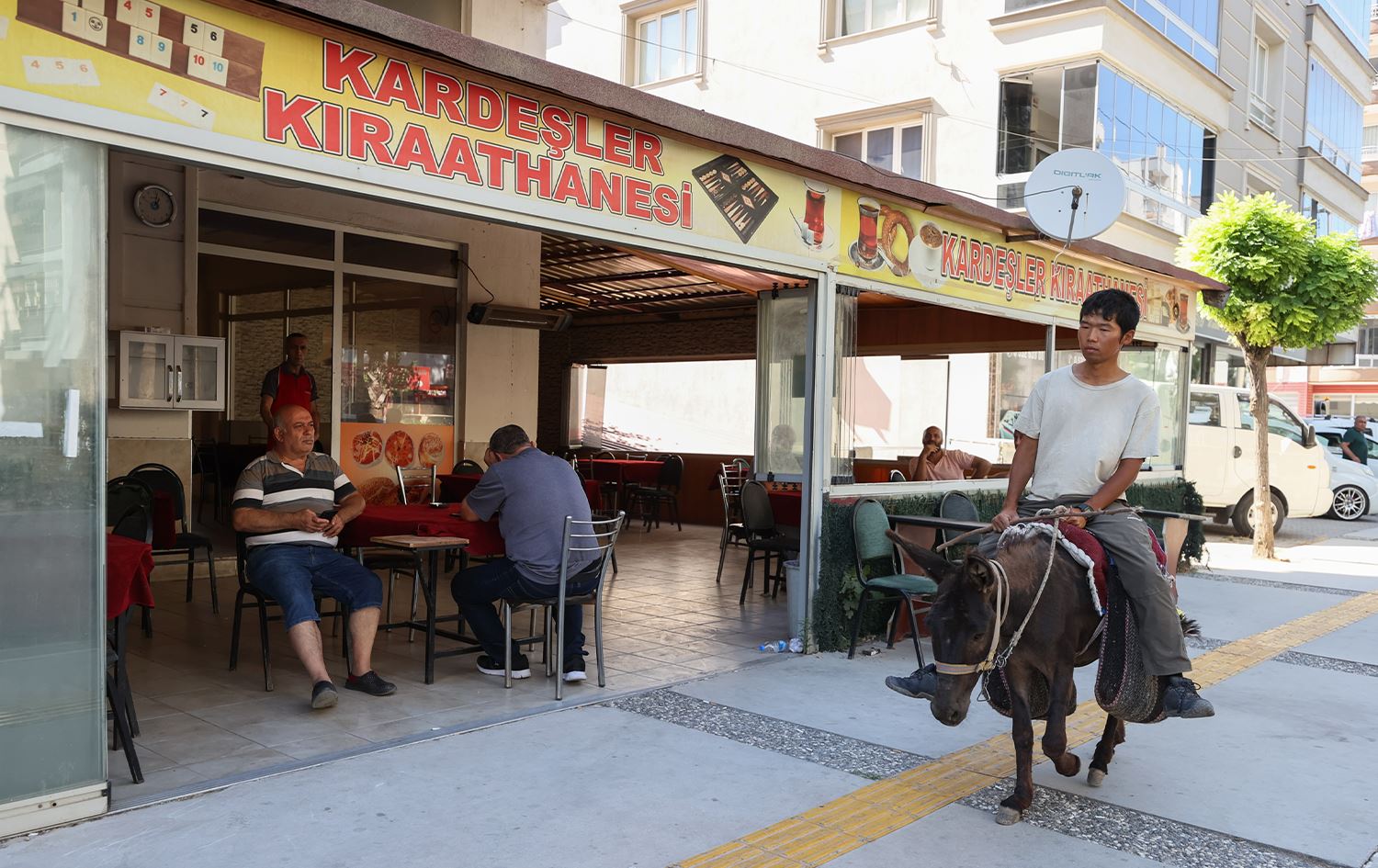 Welatiyekî Japon bi kerê xwe li Tirkiyê digere