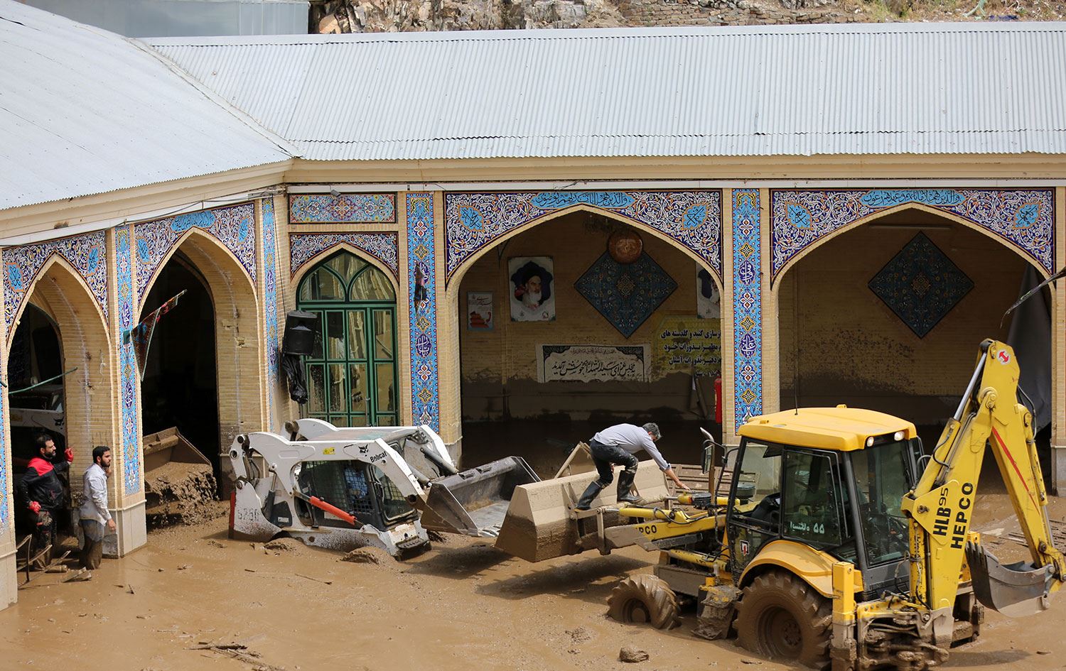 İran'da sel felaketi: 56 ölü, 28 kişi kayıp