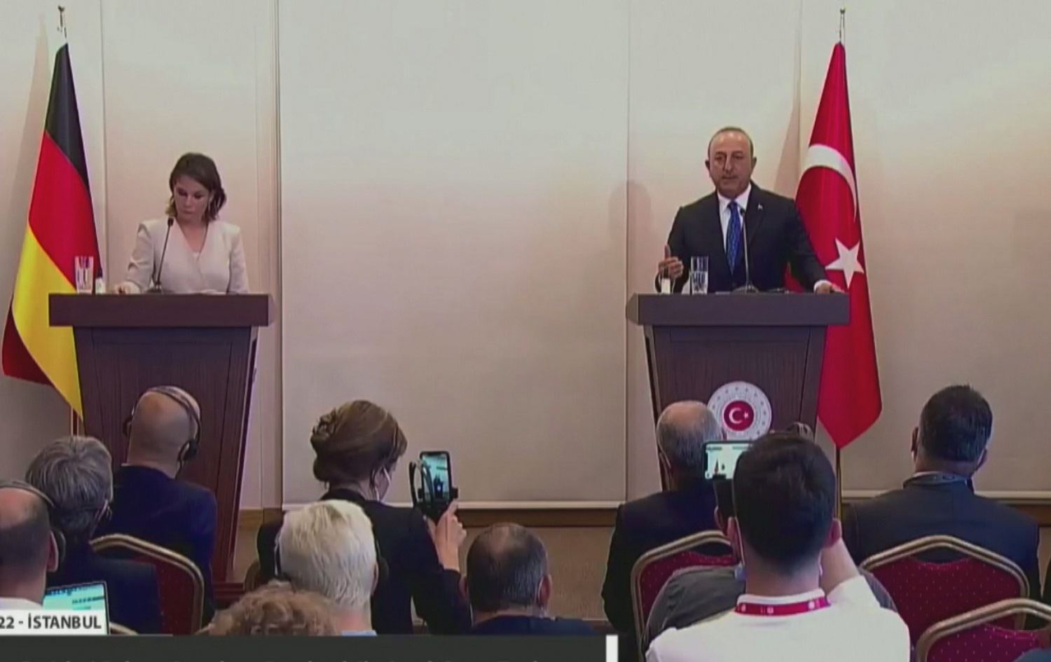 Daxuyaniyên Çavuşoglu bûne cihê nerazîbûna alîgirên opozisyona Sûriyê