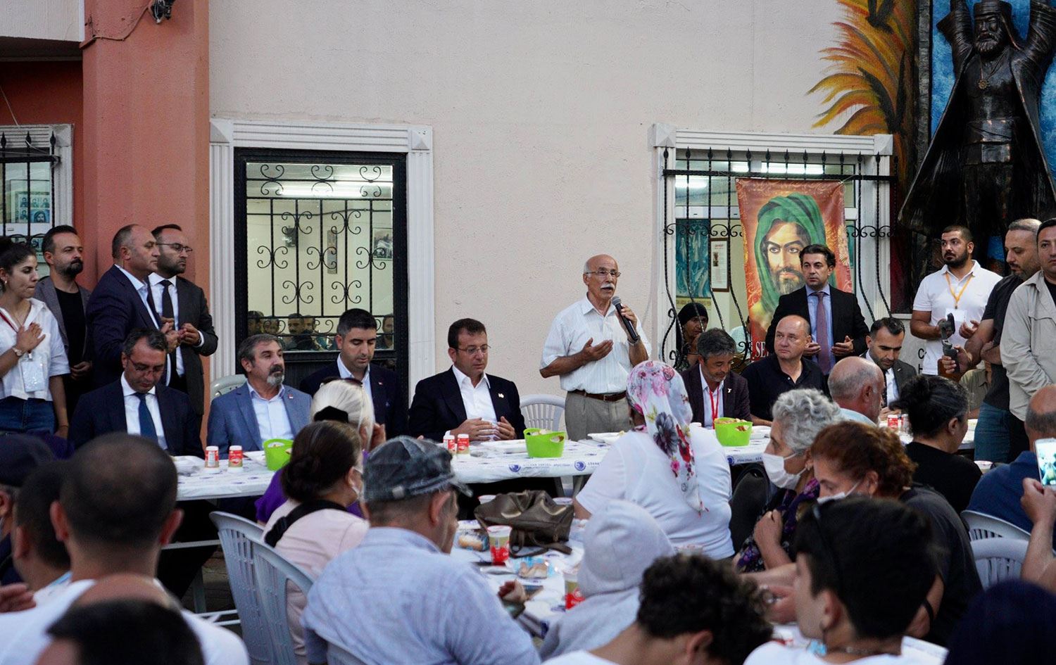 İmamoğlu: Cemevleri ibadethanedir, nokta