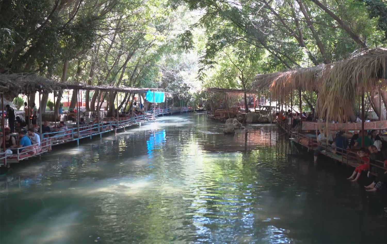 Çemê şîn û bihûşta veşartî; Serê Avê