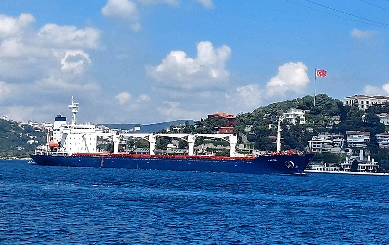 Keştiya garis ya Ukraynî ji tengava Stenbolê derbas bû