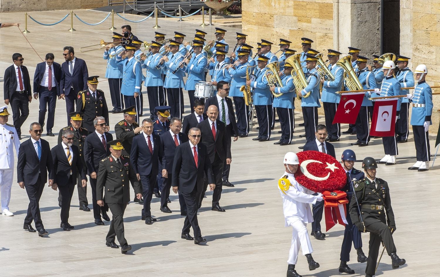 Encûmena Leşkerî ya Bilind a Tirkiyê dicive