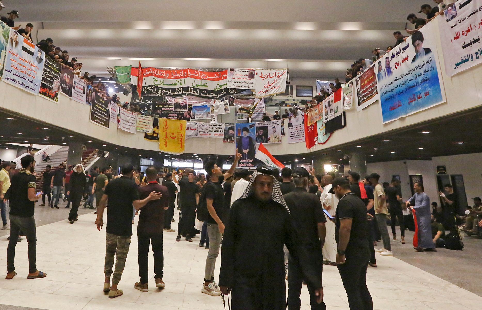 Astengên li pêşiya hilweşandina Parlamentoya Iraqê û hilbijartinên pêşwext