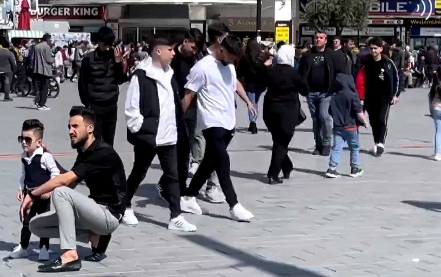 Li Tirkiyê hikûmet û opozisyon dixwazin penaberên Sûrî vegerînin