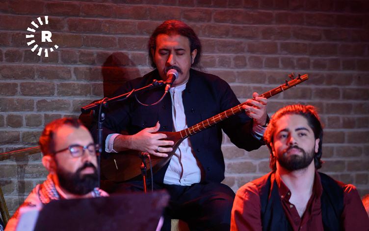 فەرید ئیلهامی لە دوو فیلمدا مێژووی تەنبوور دەگێڕێتەوە