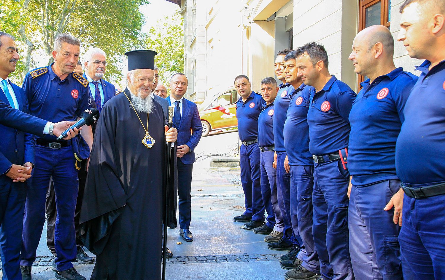 Bartholomeos İstanbul İtfaiyesi’ni ziyaret etti: Şükranlarımızı sunmayı unutmayız