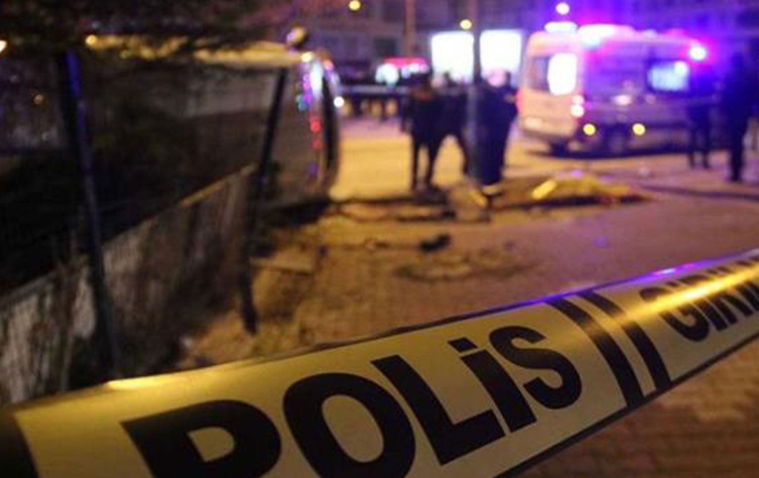 BOLU- Parkta oturan 4 Suriyeliyi bıçaklayan 4 kişi tutuklandı