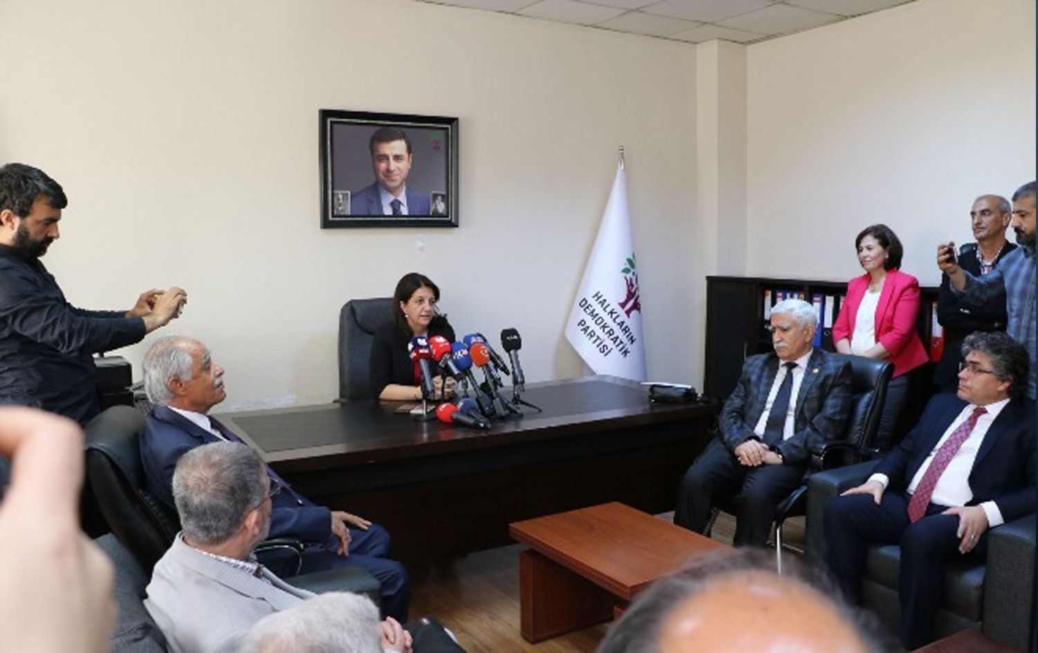 PAK Başkanı Özçelik: HDP öncelikle Kürt kamuoyuna bir izahat borçludur