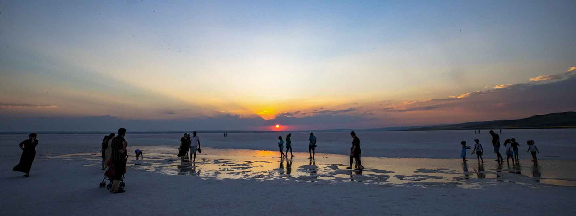 WÊNE - Kêfxweşiya meşa li ser Gola Xwê