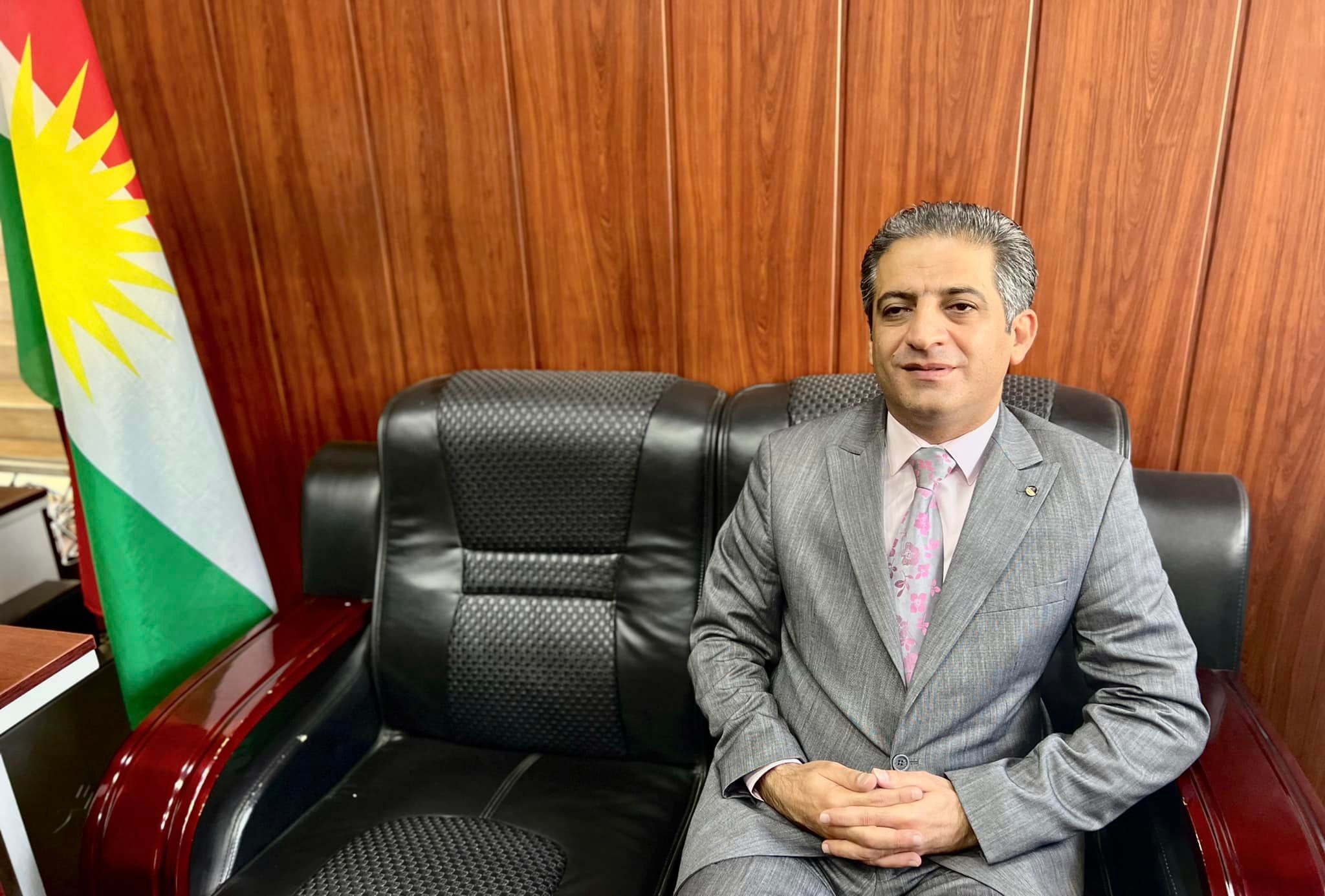 تەڵعەت تاهیر لەبارەی تەڵعەت تاهیرەوە روونکردنەوە دەدات