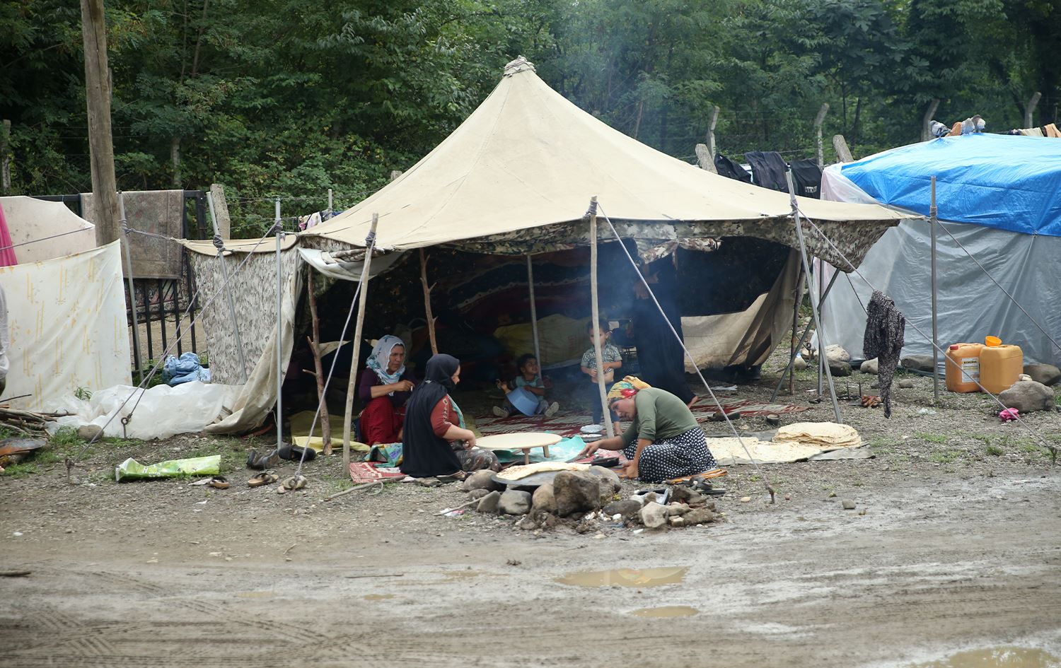 Karkerên Kurd li bajarên Tirkiyê jiyaneke zehmet derbas dikin