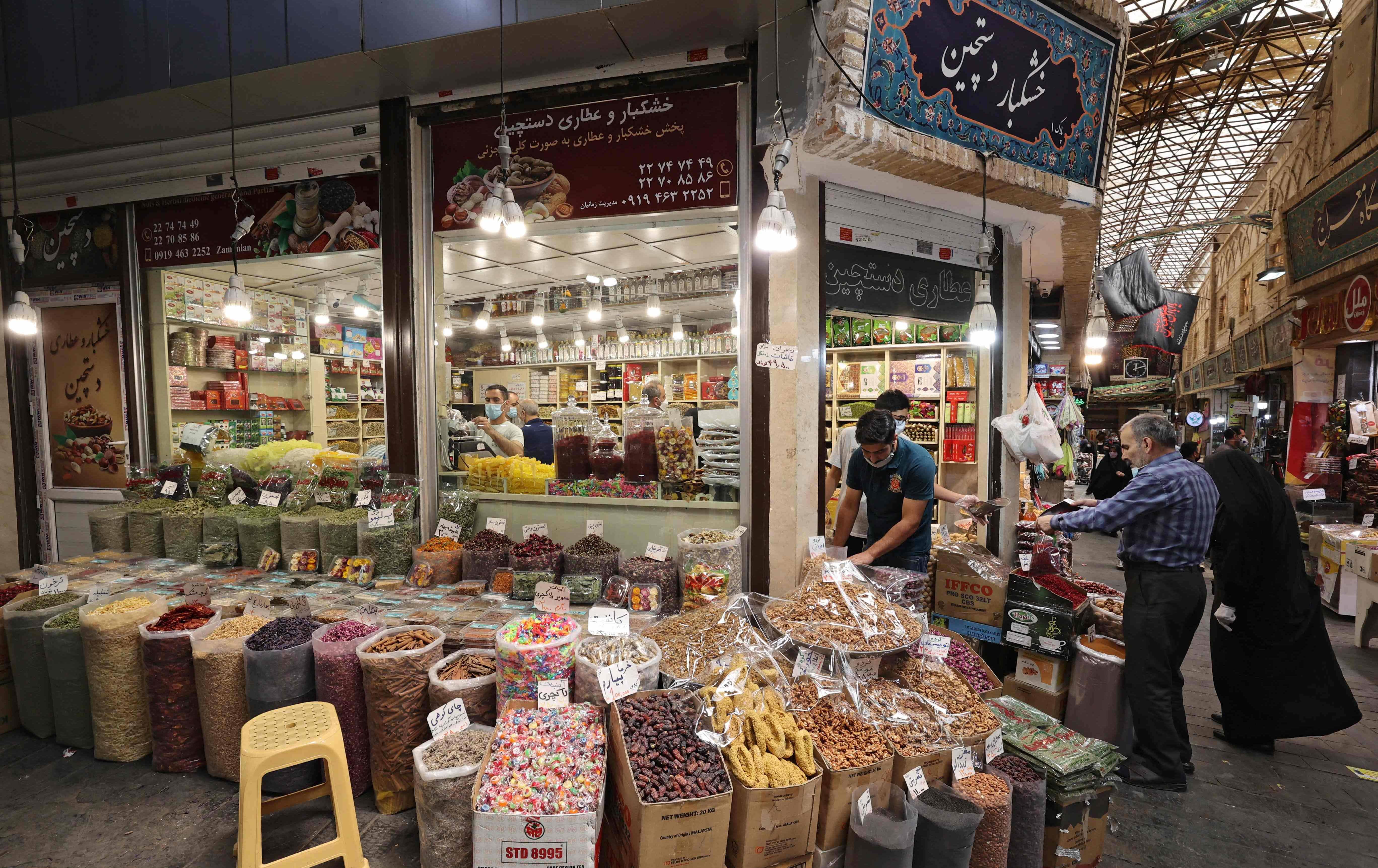 لە ئێران بەشەخۆراک جێگەی یارانە دەگرێتەوە