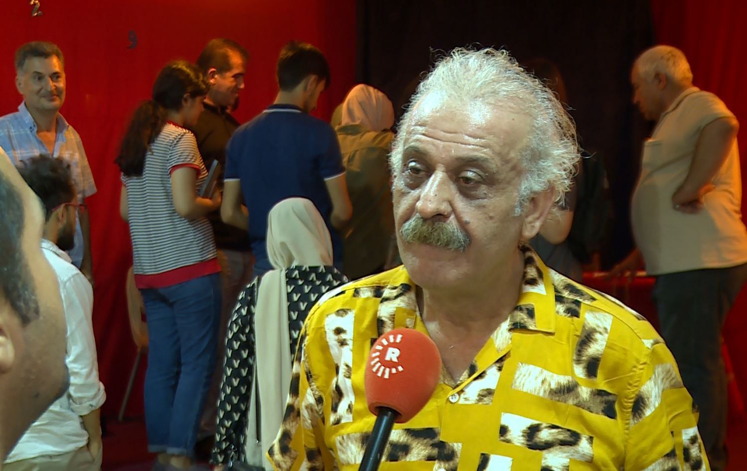 فەرهاد پیرباڵ: پارەی رۆژی لەدایکبوونەکەم دەبەخشمە منداڵەکانی گۆڤار ئەنوەر