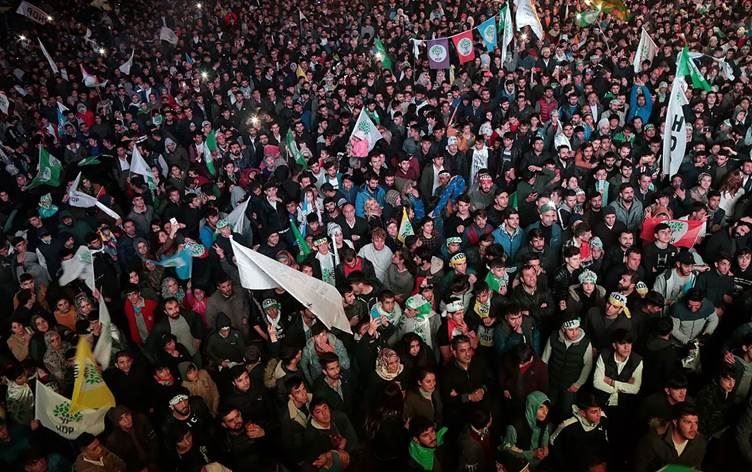 ‘Kurd piştgiriyê bidine kê, ew berbijêr dê bibe serokomar’