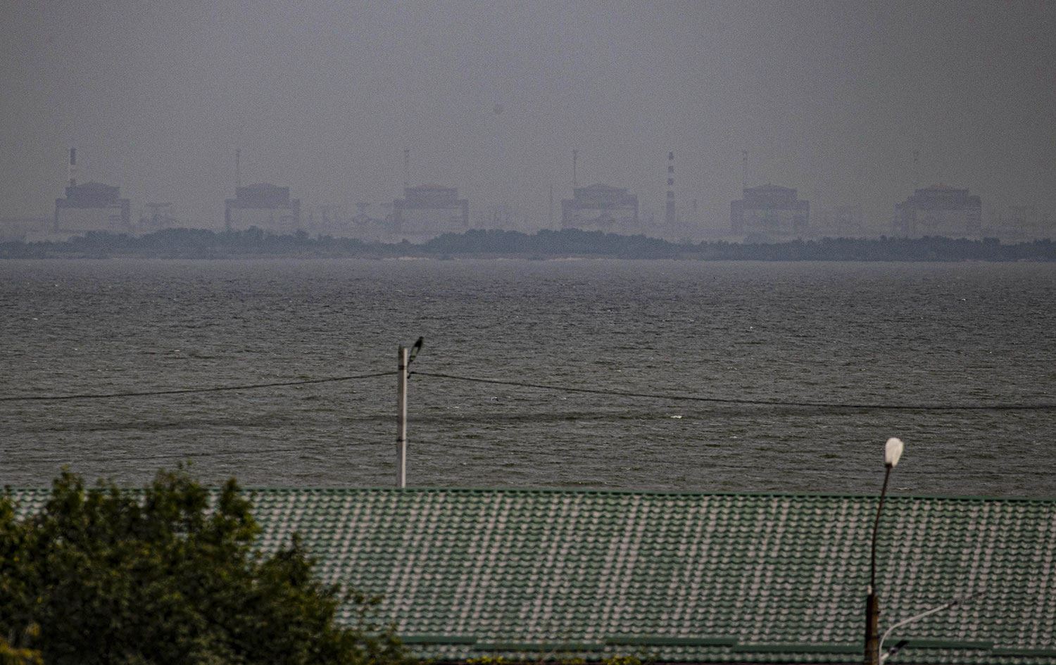 Zaporijya Nükleer Santrali'nin elektrik bağlantısı ilk kez kesildi