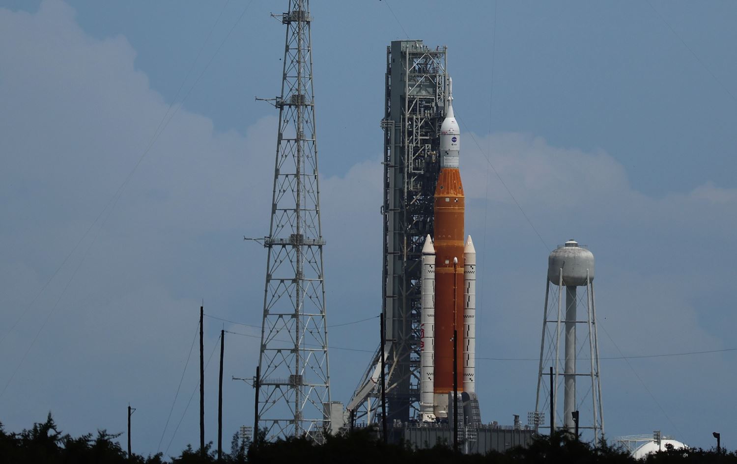 گەشتی ناسا بەرەو مانگ و لەوێشەوە بۆ مەریخ