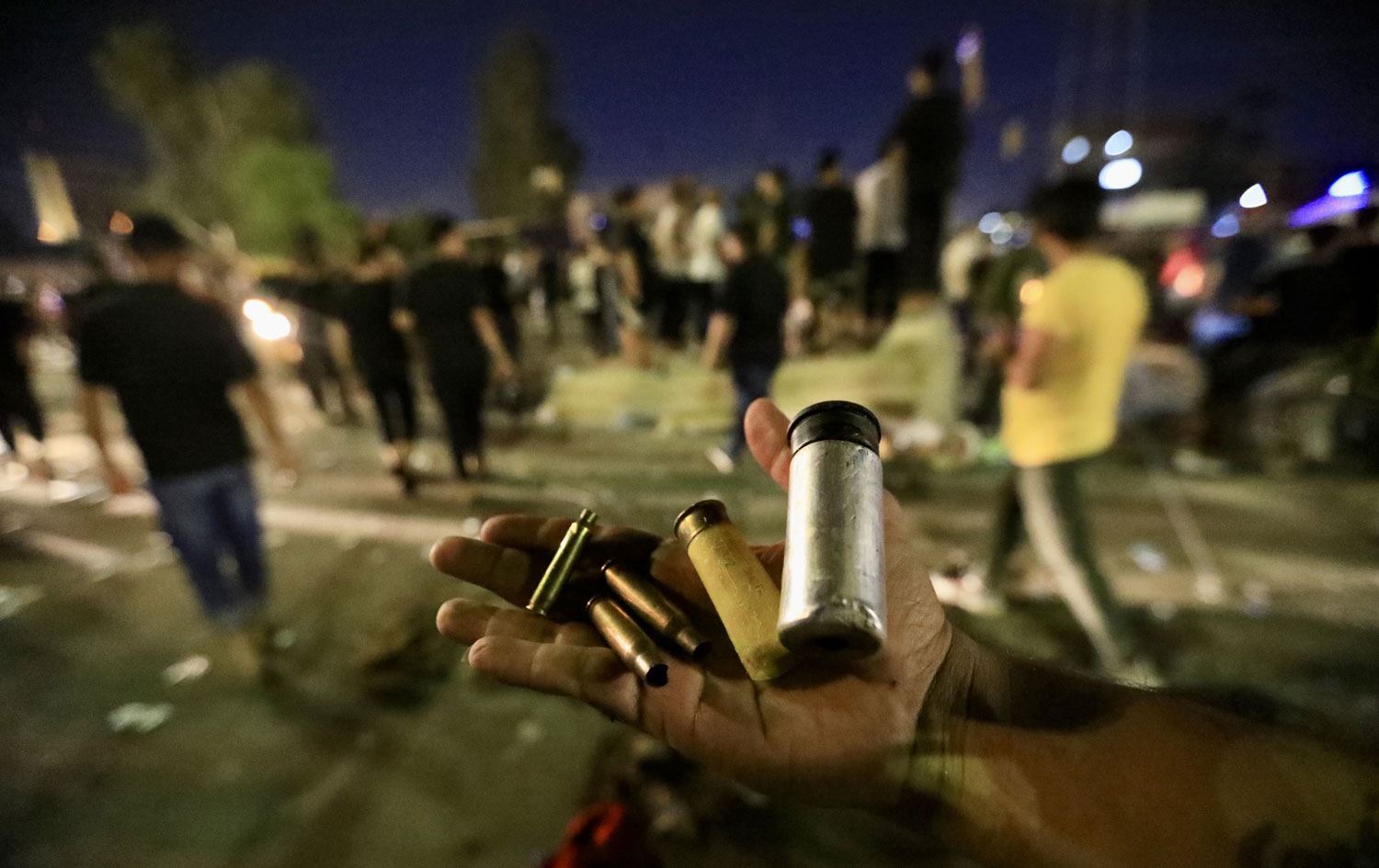 Kazımi, göstericilere karşı gerçek mermi kullanılmasını yasakladı