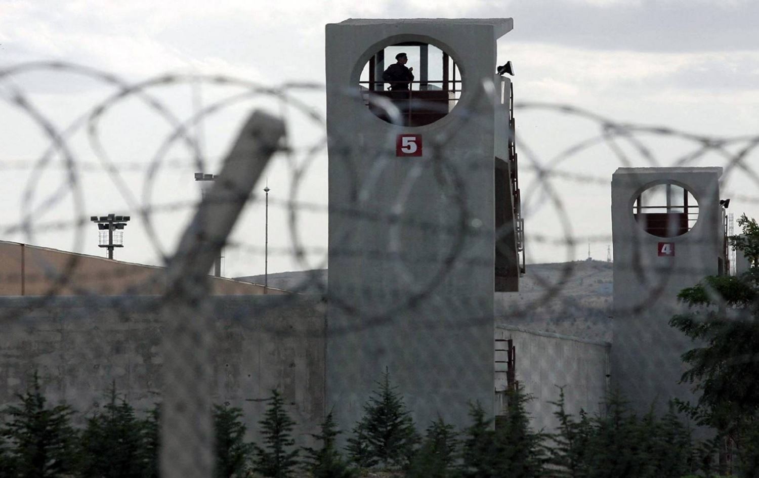 Sezgin Tanrikulu: Li girtîgehan nêzîkî 1600 girtiyên nexweş hene