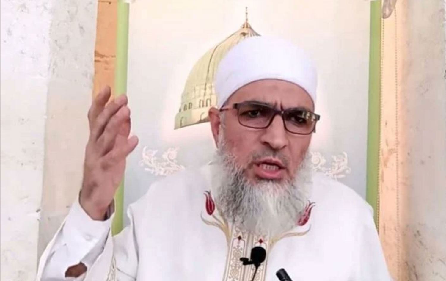 Urfa'da bir imam: Çocuklara giydirdiğiniz kıyafetler pedefoliyi körüklüyor