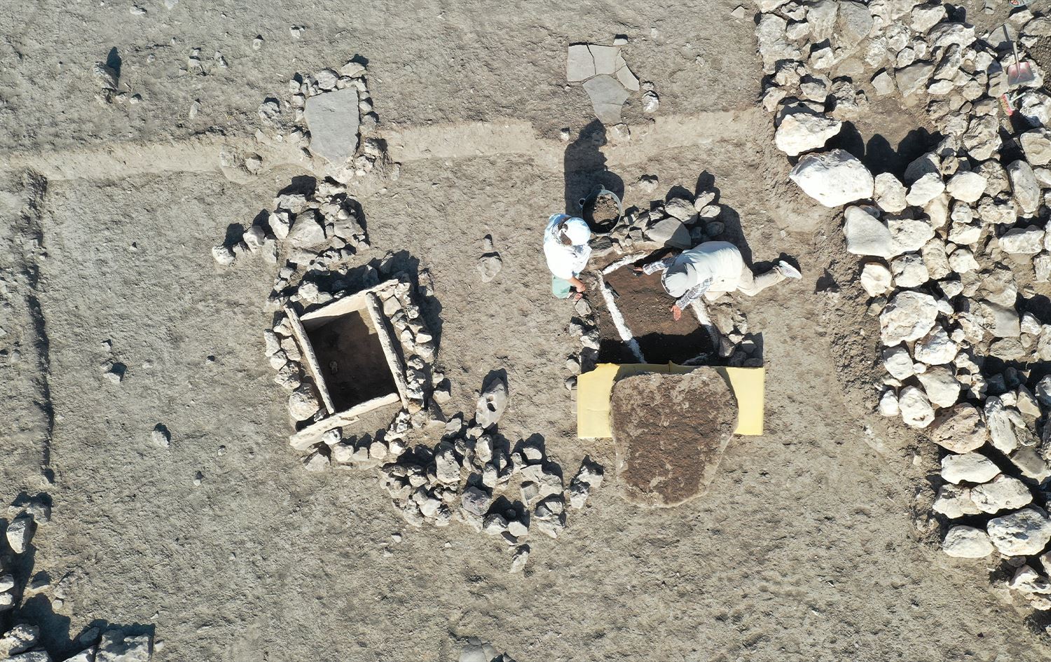 Li Erxenî dîtina gorên sindoqî yên berî zayînê