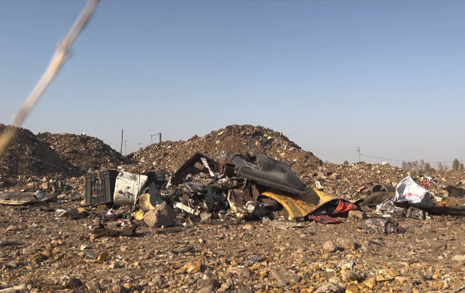 چیرۆکی گیانلەدەستدانی کوڕێک و برینداربوونی باوکی بەهۆی تەقینەوەی مینێکەوە لە کفری