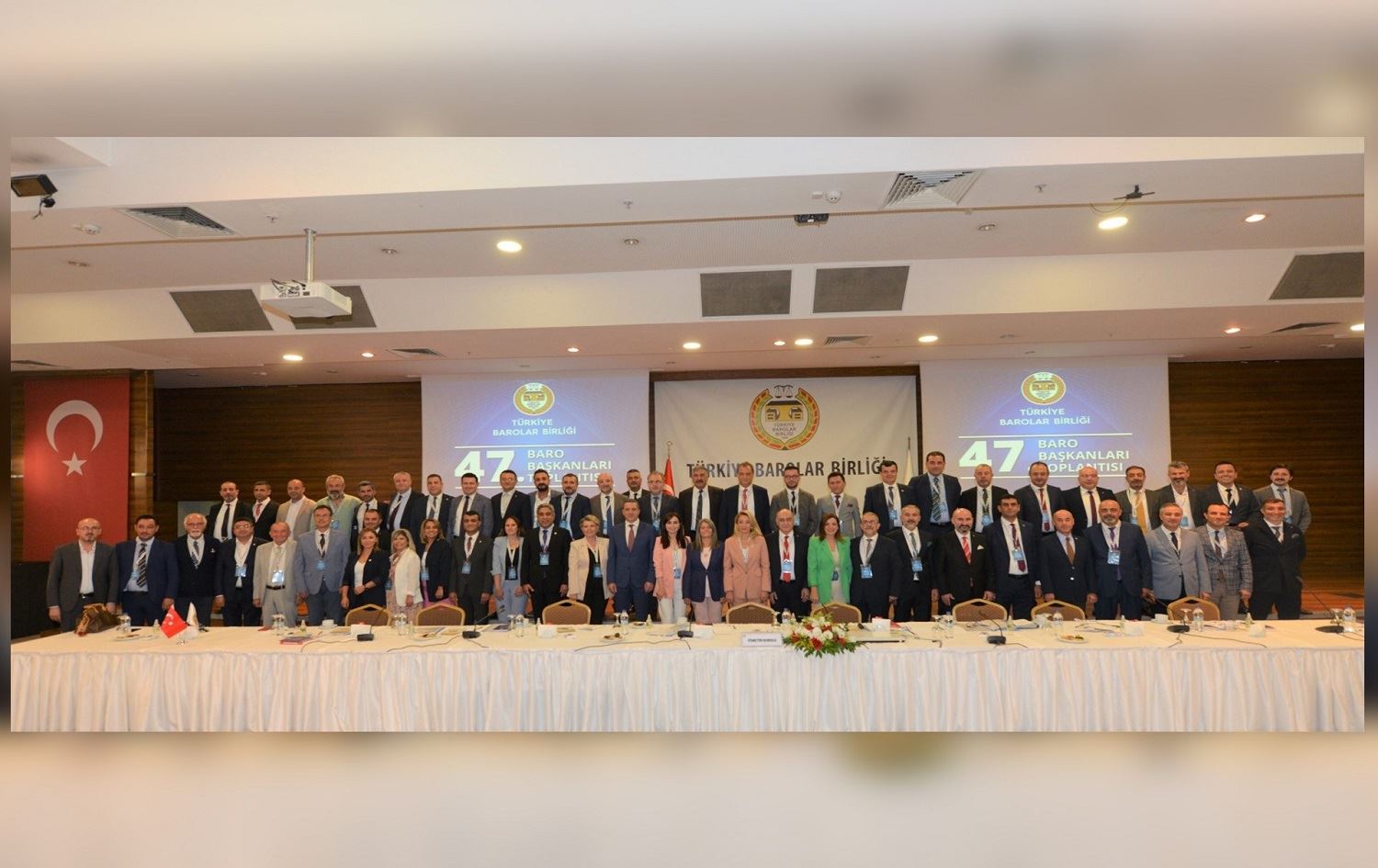 81 Baroyên Tirkiye û Bakurê Kurdistanê biryara kêmkirin û rawestandina kar dan