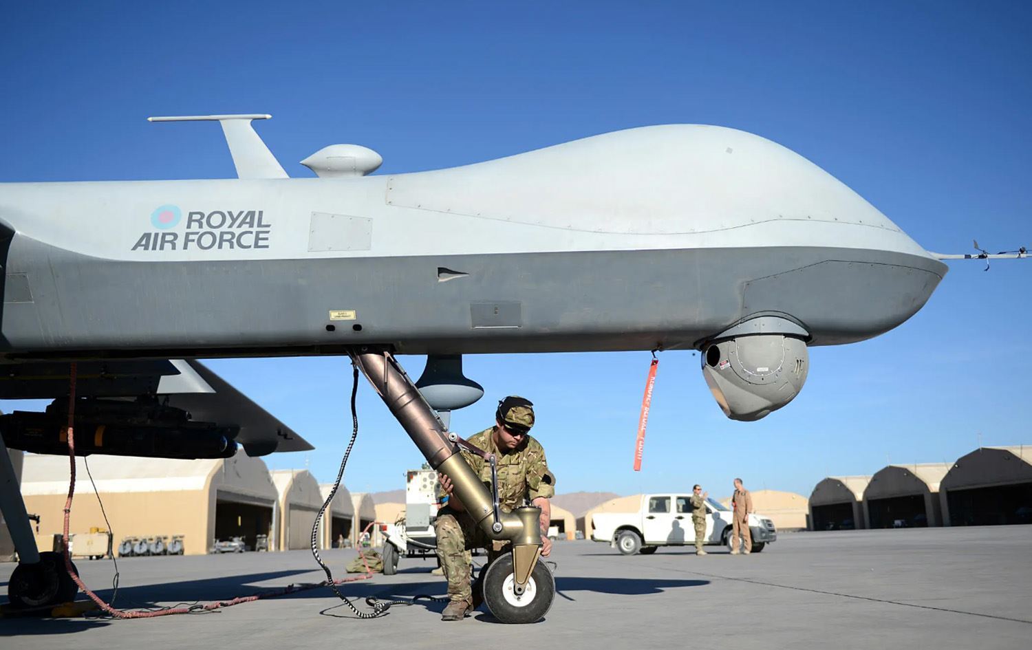 İngiliz SİHA’lar Suriye ve Irak’ta yüzlerce örgüt üyesini öldürdü