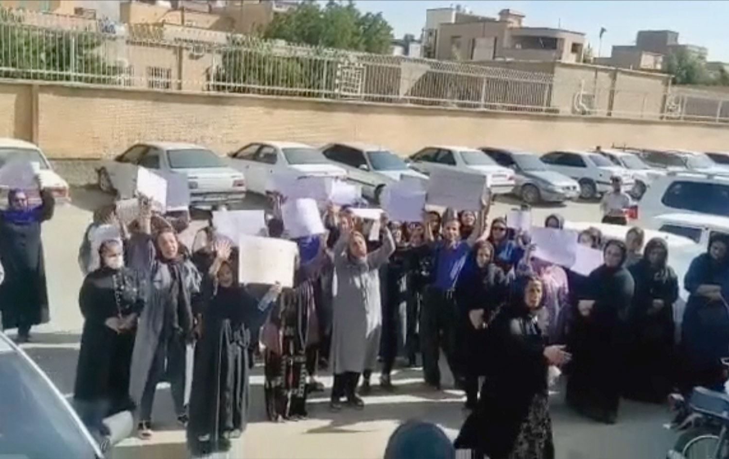 لە مەریوان پیاوێک هەوڵدەدات دەستدرێژی بکاتە سەر ژنێک و دەستگیردەکرێت