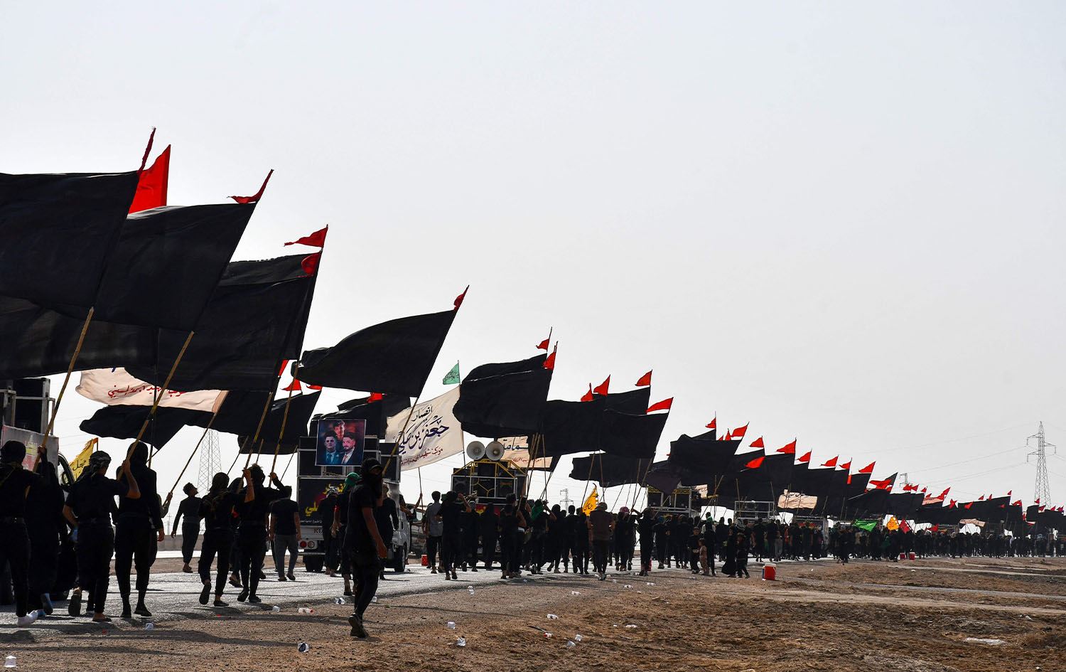 موقتەدا سەدر: هەر کەسێک لە چلەی ئیمام حوسێن بێڕێزی یان تووندوتیژی بکات لە ئێمە نییە