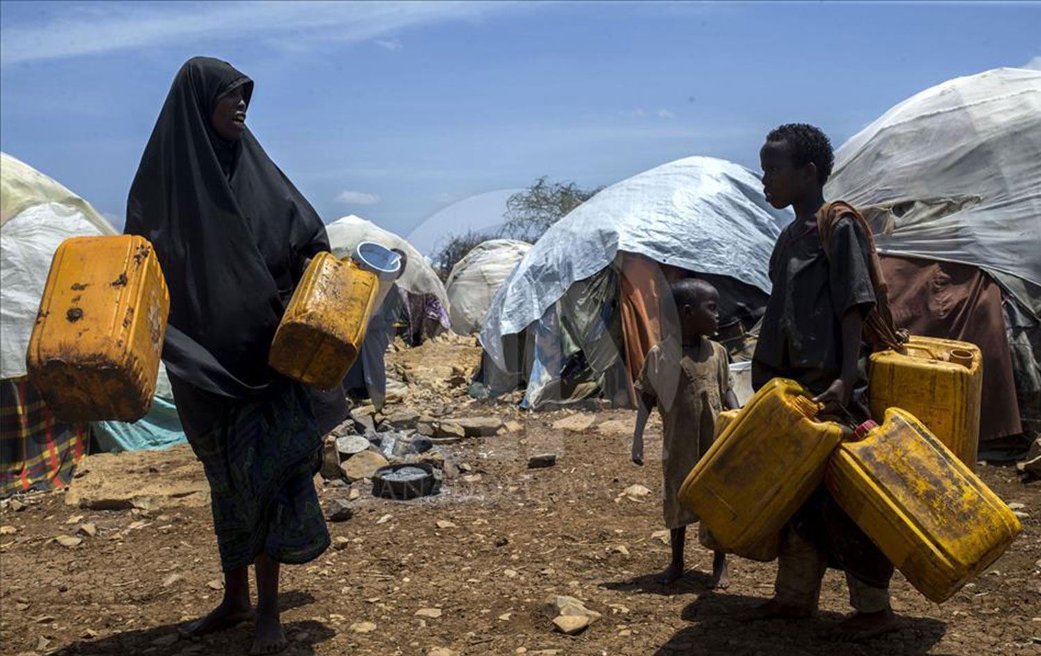 Somali'de halk kıtlık ve El Şebab kıskacında