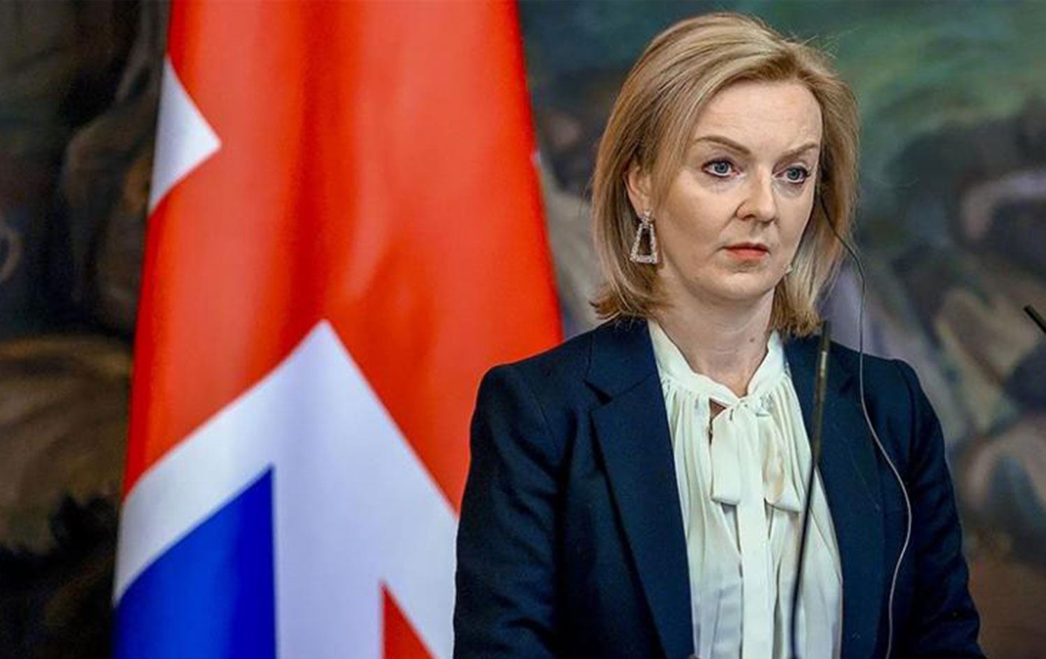 İngiltere'de yeni kabine kuruldu