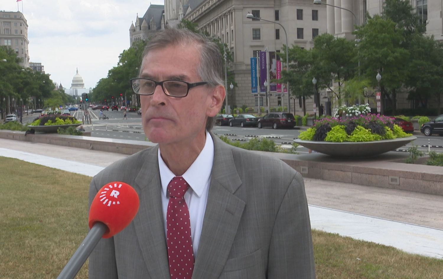 ABD'li eski diplomat: ABD Irak’ı yalnız bırakmadık