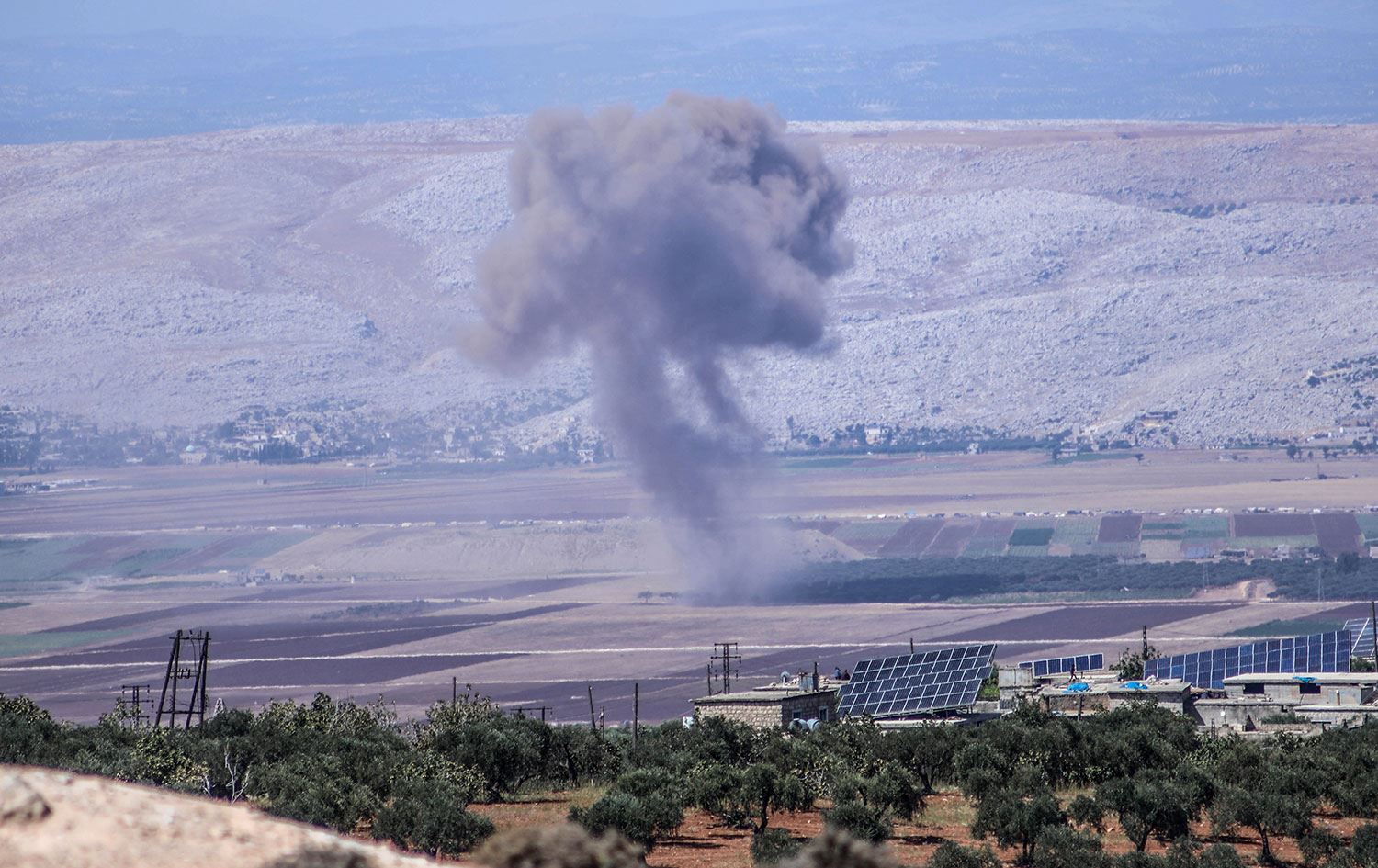Rusya’nın İdlib saldırısında 5 sivilin hayatını kaybettiği öne sürüldü