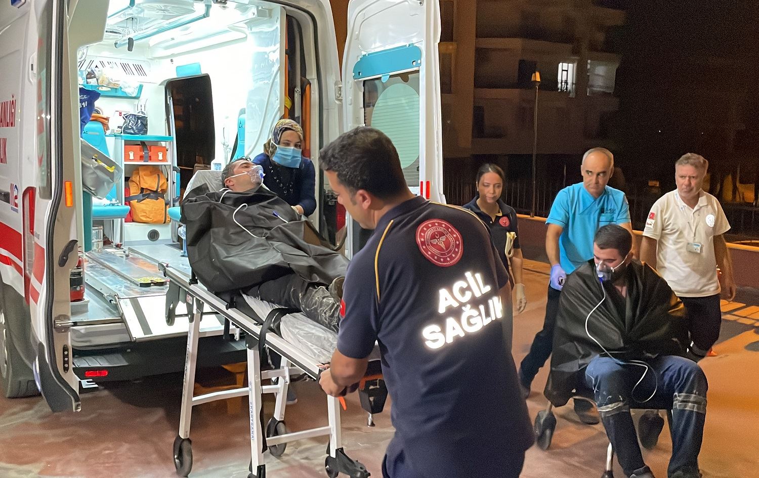 Li Semsûrê agir bi kargeheke cilûbergan ket; 3 karker rakirin nexweşxaneyê