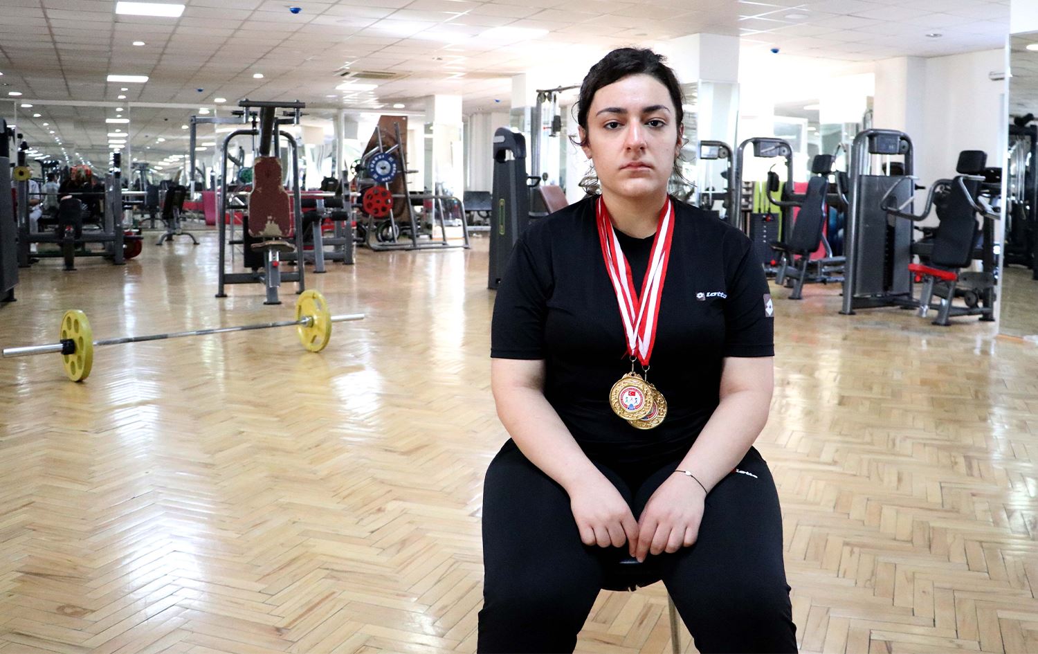 Keça Kurd a nabîna di du beşên werzîşê de li ser asta Tirkiyê bû yekem