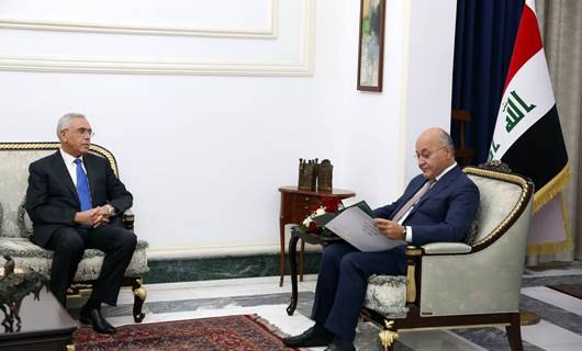 الرئيس العراقي يتلقى دعوة رسمية لحضور القمة العربية في الجزائر
