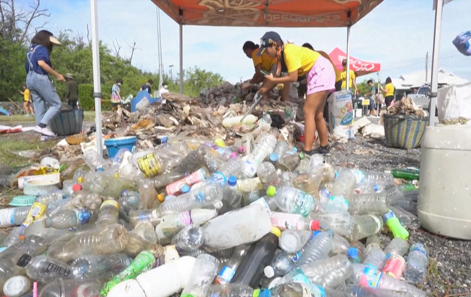 Neteweyên Yekbûyî: Berhema salane ya plastîkê dê di 2050an de bigihêje 1,100 milyon tonî