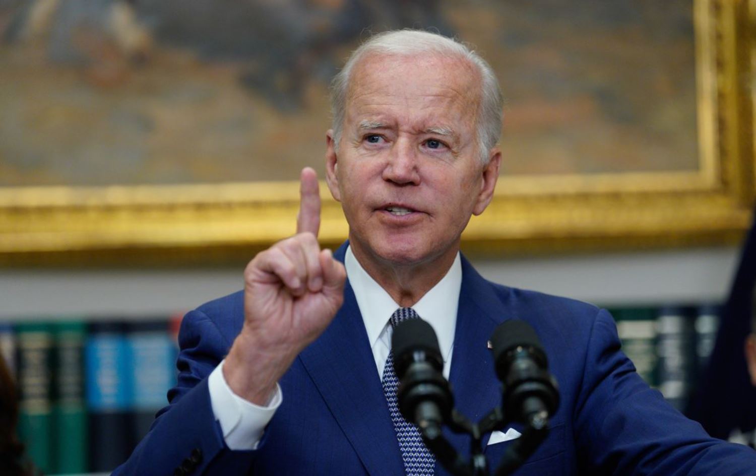 بایدن لەبارەی بەکارهێنانی چەکیی ئەتۆم هۆشداری دەداتە پووتین