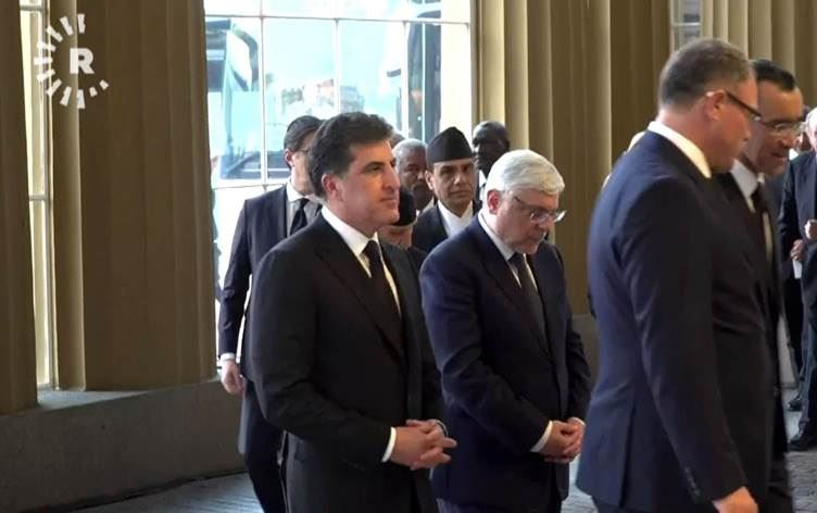 Neçirvan Barzani Kraliçe 2. Elizabeth'in cenaze törenine katılmak üzere Londra’da