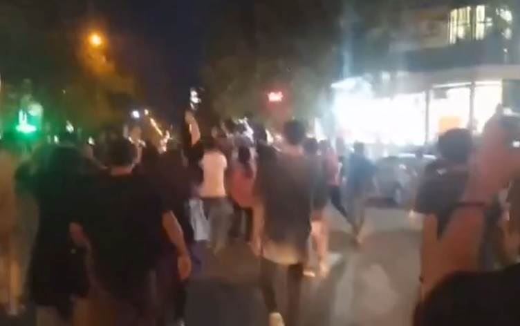 Li Sine li dijî kuştina Jîna Emînî xwepêşandan e