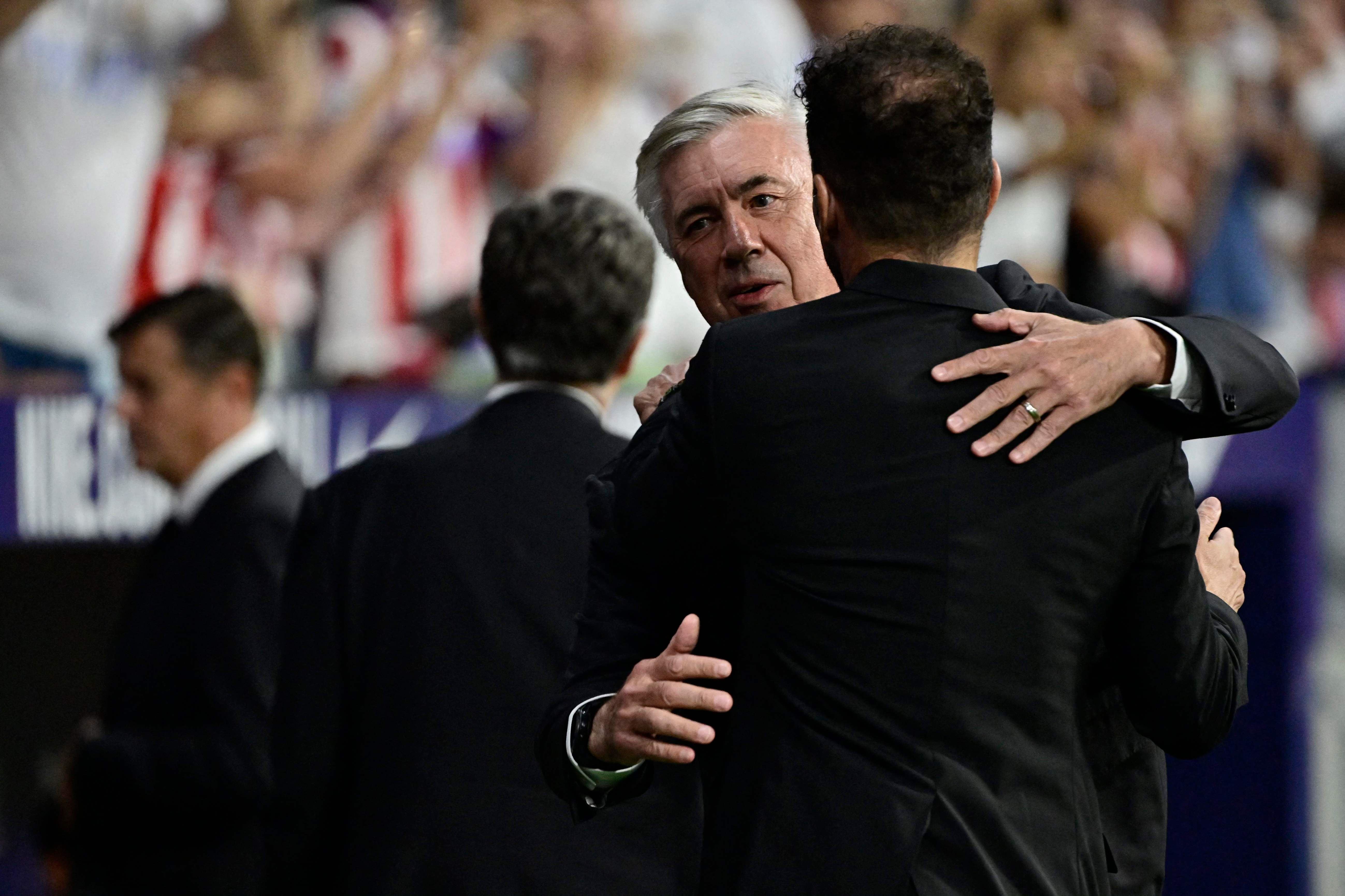 بۆچی تەوقەت لەگەڵ سیمیۆنی نەکرد؟ ئەنچیلۆتی وەڵامدەداتەوە