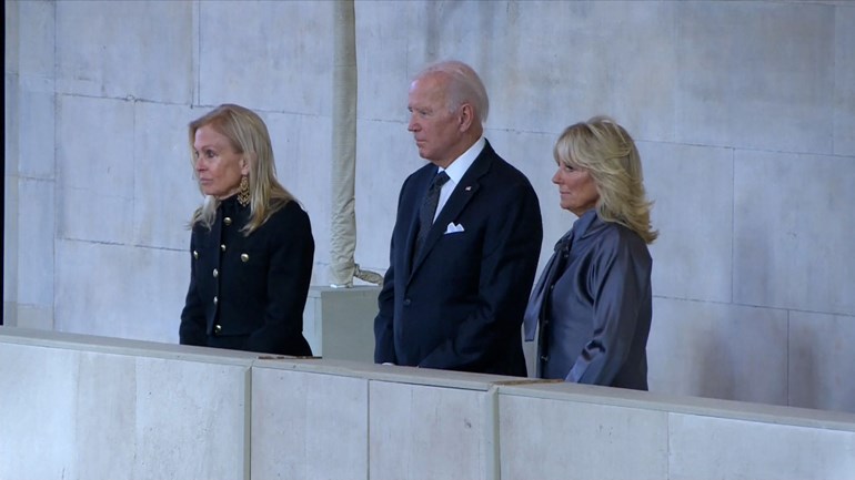 جۆ بایدن لە رێوڕەسمی بەخاکسپاردنی شاژنە ئێلیزابێز. وێنە: AFP