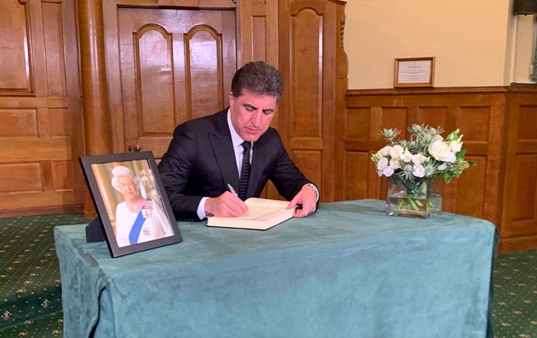 نێچیرڤان بارزانی، سەرۆکی هەرێمی کوردستان لە پەرلەمانی بەریتانیا پرسه‌نامه‌ بۆ كۆچى دوايی شاژنى كۆچكردووی بەریتانیا له‌ "تۆمارى پرسه‌"دا دەنووسێت