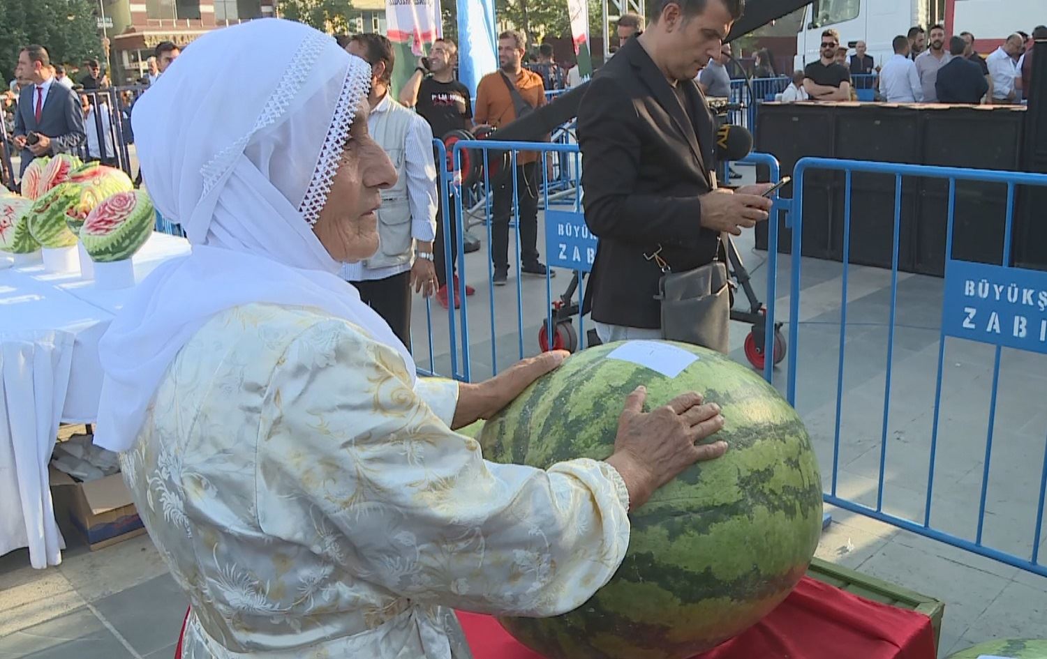 Di Festîvala Amedê de yekemîn zebeş bêtirî 51 kîloyan derket