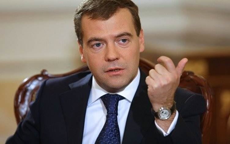 Medvedev, Rusya’nın nükleer silah kullanabileceğini söyledi