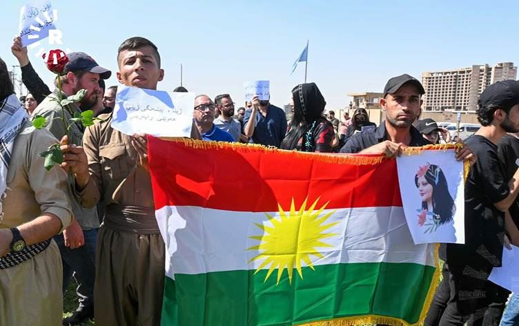 Erbil'de İran ve Rojhılat’taki protestolar destek için gösteri düzenlendi