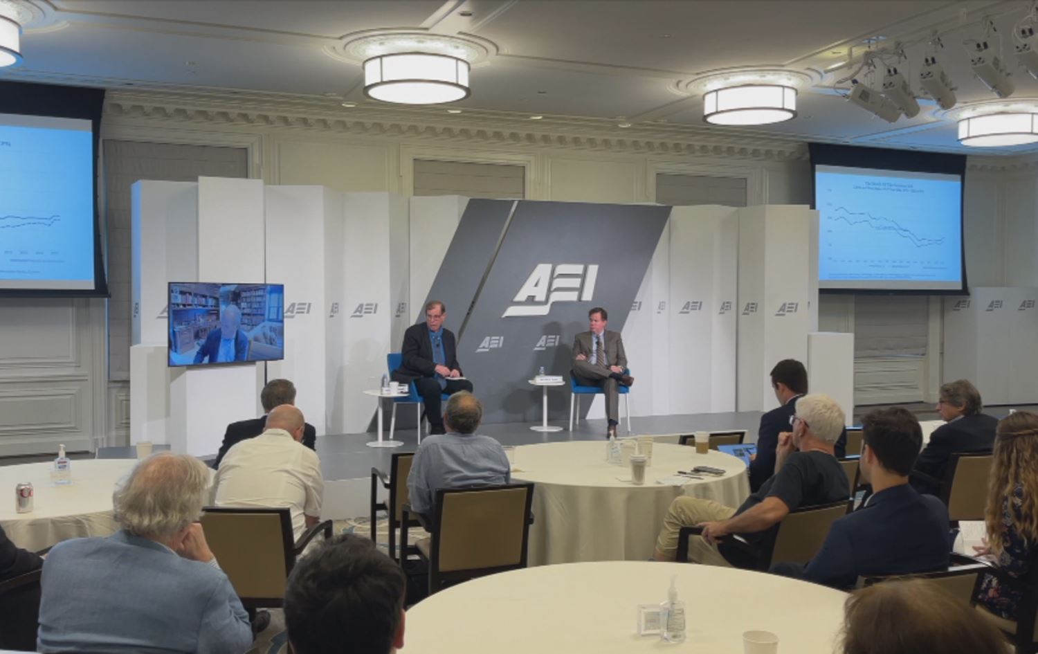 دامەزراوەیەکی ئەمریکی: رێژەی بێکاری لە ئەمریکا بۆ کەمترین ئاست لە 50 ساڵدا دابەزیوە