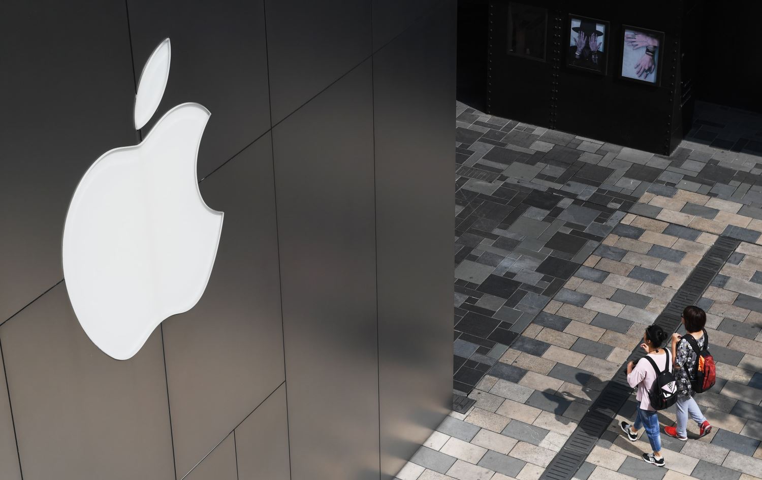 کۆمپانیای ئەپڵ پشت لە چین و روو لە هیندستان دەکات